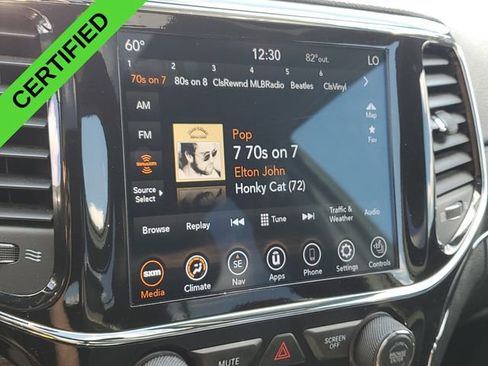 Used 2022 Jeep Grand Cherokee Limited image 14