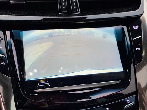 Used 2018 Cadillac CTS Luxury image 4