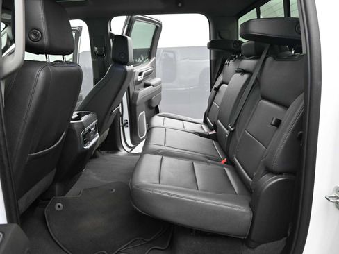 Used 2023 GMC Sierra 1500 SLT w/ SLT Convenience Package image 15