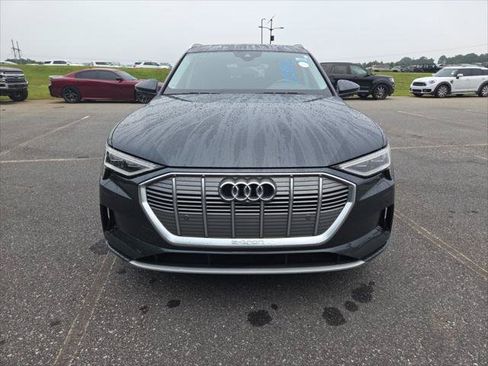 Used 2019 Audi e-tron Premium Plus AWD/4WD image 3