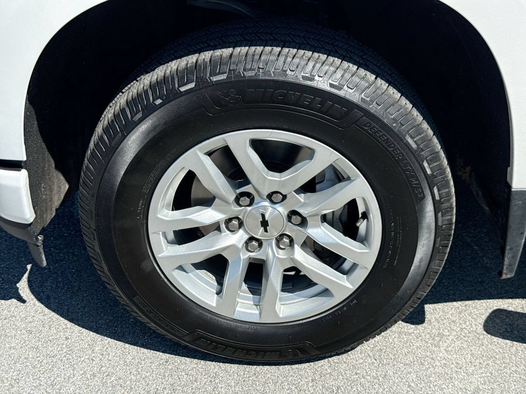 Used 2020 Chevrolet Silverado 1500 RST w/ All-Star Edition AWD/4WD image 2