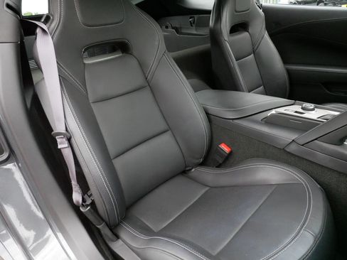 Used 2017 Chevrolet Corvette Stingray Coupe w/ Battery Protection Package RWD image 12