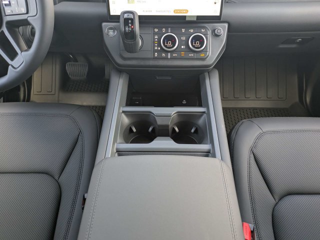 New 2026 Land Rover Defender 110 S AWD/4WD image 19