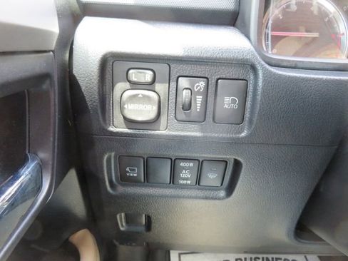 Used 2022 Toyota 4Runner Limited AWD/4WD image 20