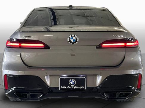 Certified 2024 BMW 760i xDrive AWD/4WD image 4