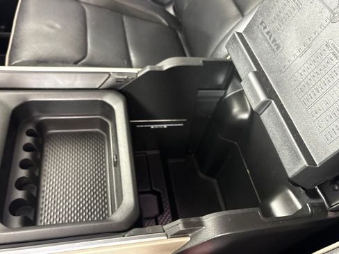 Used 2019 RAM 1500 Laramie RWD image 34