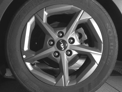 Used 2025 Kia K4 FWD image 14