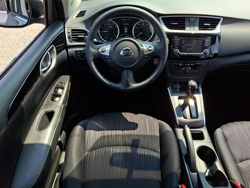 Used 2018 Nissan Sentra SV FWD image 12