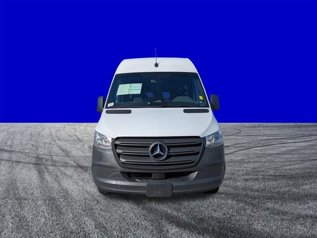 Used 2025 Mercedes-Benz Sprinter 2500 image 9