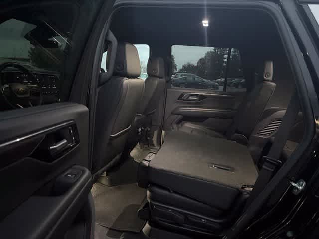 Used 2025 Chevrolet Tahoe LT AWD/4WD image 18