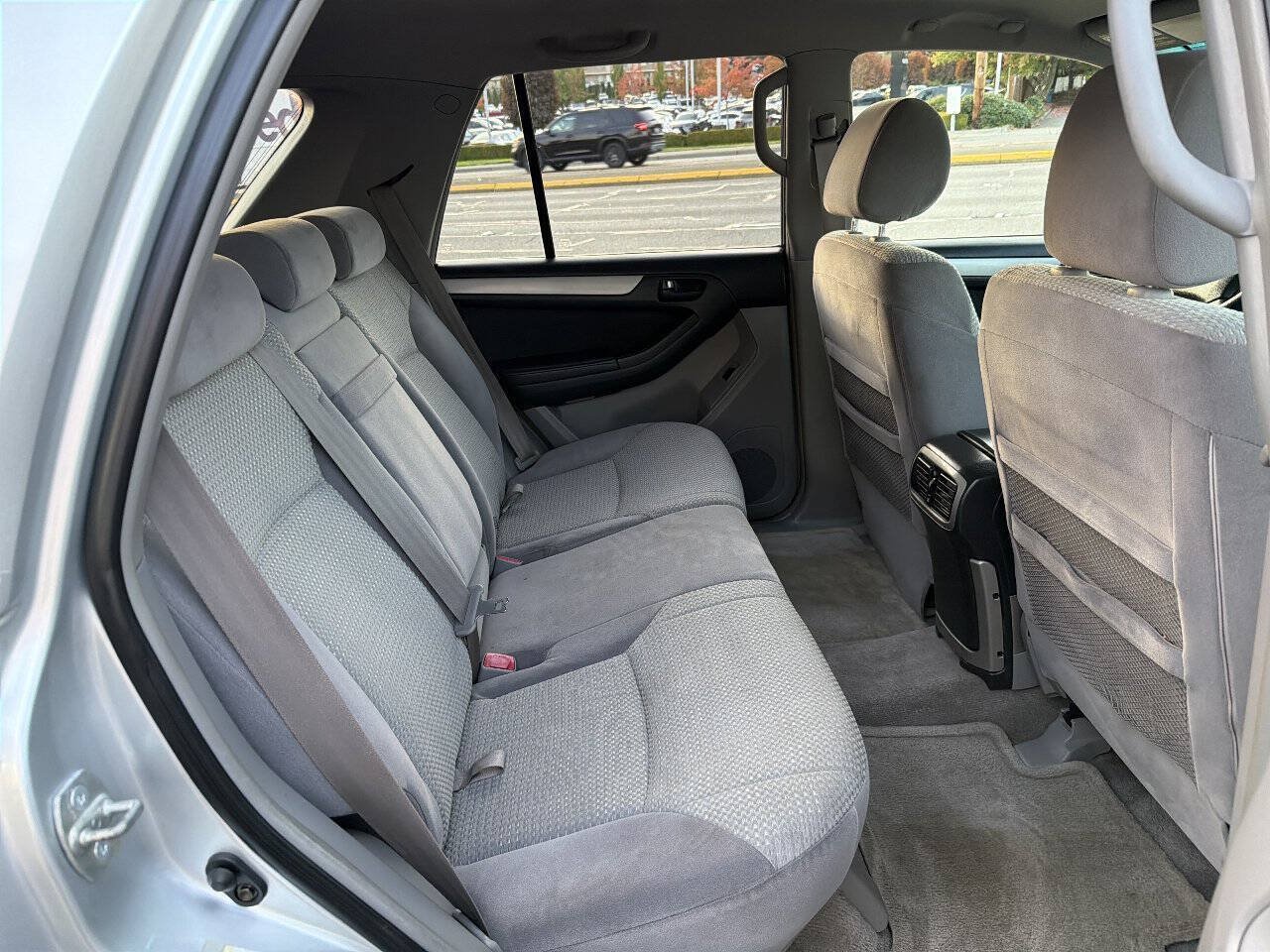 Used 2003 Toyota 4Runner SR5 w/ Preferred Accessory Pkg AWD/4WD image 20