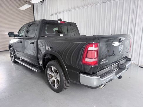 Used 2019 RAM 1500 Laramie AWD/4WD image 6