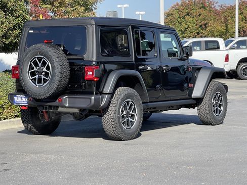 New 2026 Jeep Wrangler Unlimited Rubicon image 8