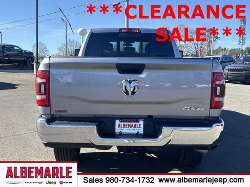 Used 2024 RAM 2500 Tradesman w/ Chrome Appearance Group image 4
