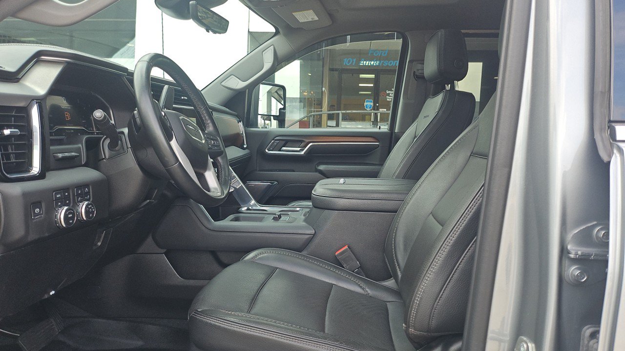 Used 2024 GMC Sierra 2500 Denali w/ Denali Reserve Package AWD/4WD image 10