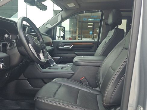Used 2024 GMC Sierra 2500 Denali w/ Denali Reserve Package AWD/4WD image 10