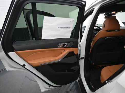 New 2026 BMW X5 xDrive50e AWD/4WD image 33
