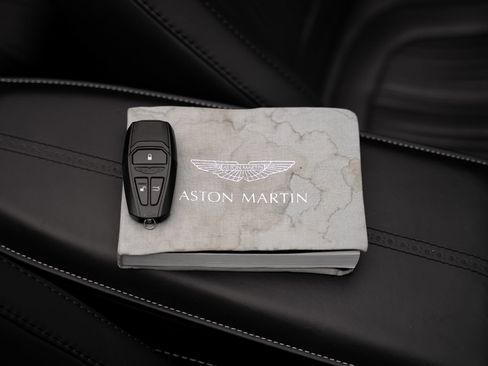 Used 2019 Aston Martin DB11 Volante RWD image 83