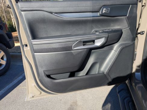 New 2025 Ford Ranger Lariat w/ FX4 Off-Road Package image 9