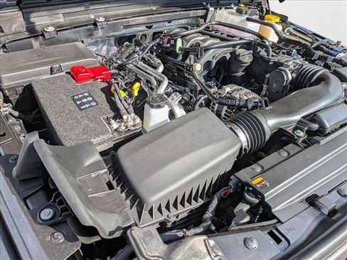 New 2025 Jeep Gladiator Sport image 16