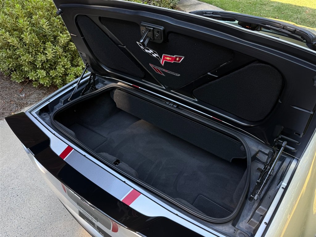 Used 2011 Chevrolet Corvette Grand Sport w/ Preferred Equipment Group RWD image 68