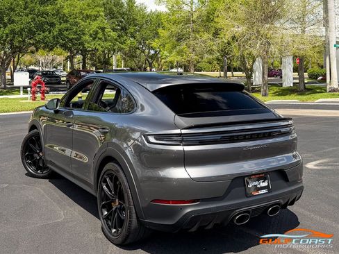Used 2026 Porsche Cayenne GTS image 52