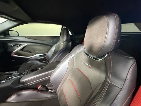 Used 2017 Chevrolet Camaro ZL1 RWD image 6