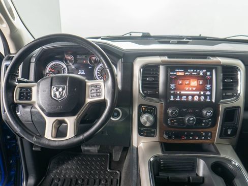 Used 2017 RAM 1500 Laramie w/ Convenience Group image 12