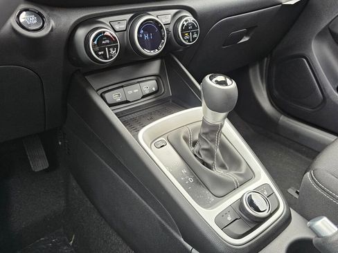 New 2026 Hyundai Venue SEL image 20