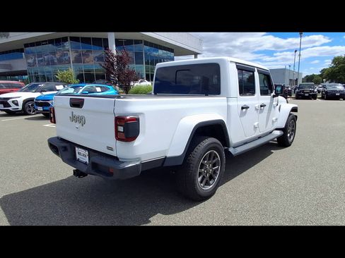 Used 2022 Jeep Gladiator Overland w/ Popular Equipment Package AWD/4WD image 8