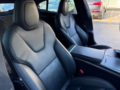 Used 2023 Tesla Model S Plaid image 19