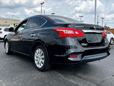 Used 2016 Nissan Sentra S FWD image 4