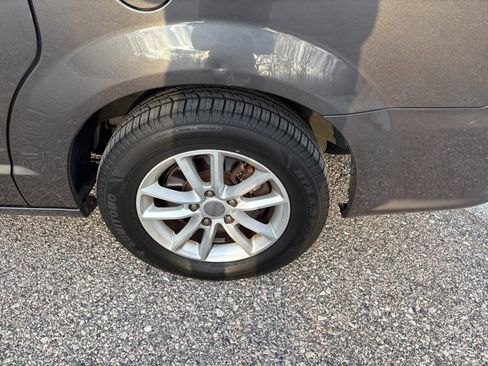 Used 2015 Dodge Grand Caravan SXT w/ UConnect Hands-Free Group image 6