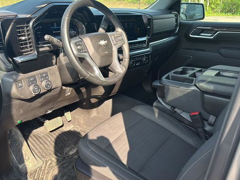 Used 2025 Chevrolet Silverado 1500 LT w/ Work Truck Package AWD/4WD image 11