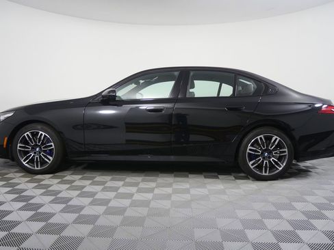 Certified 2026 BMW 530i image 6