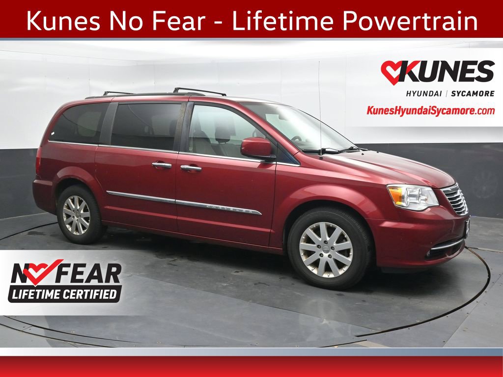 Used 2016 Chrysler Town & Country Touring w/ Driver Convenience Group FWD image 1