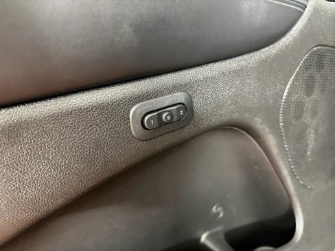 Used 2019 Dodge Durango R/T w/ Technology Group AWD/4WD image 18