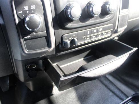 Used 2017 RAM 3500 Tradesman w/ Chrome Appearance Group image 22