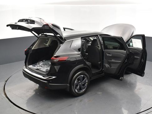 New 2026 Nissan Rogue SV image 32