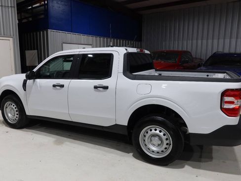 Used 2022 Ford Maverick XL FWD image 2
