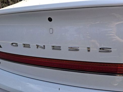 Used 2020 Genesis G90 3.3T Premium image 24