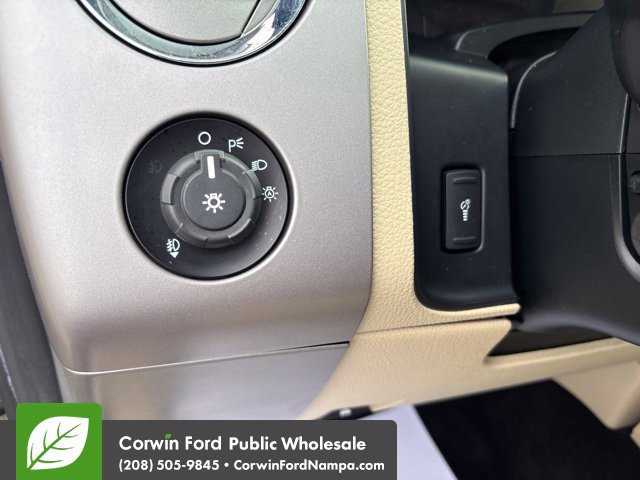 Used 2017 Ford Expedition Limited w/ Equipment Group 301A AWD/4WD image 15