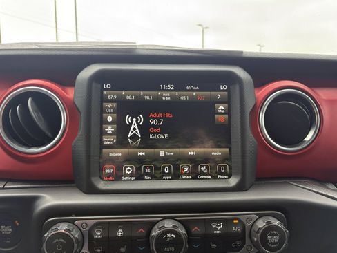 Used 2020 Jeep Wrangler Unlimited Rubicon AWD/4WD image 30