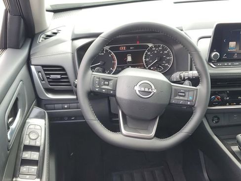 New 2026 Nissan Rogue SV w/ Cold Weather Package AWD/4WD image 15