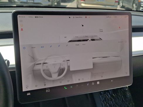 Used 2022 Tesla Model Y Performance AWD/4WD image 22