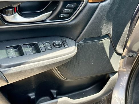 Used 2020 Honda CR-V EX-L image 20