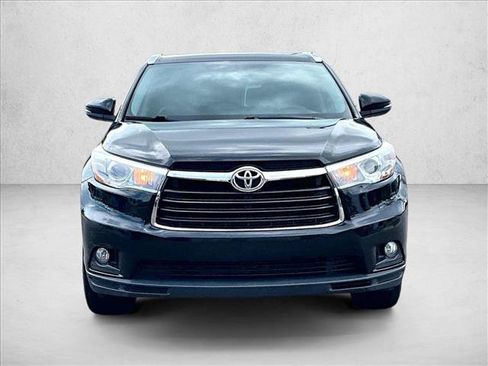 Used 2016 Toyota Highlander XLE AWD/4WD image 3