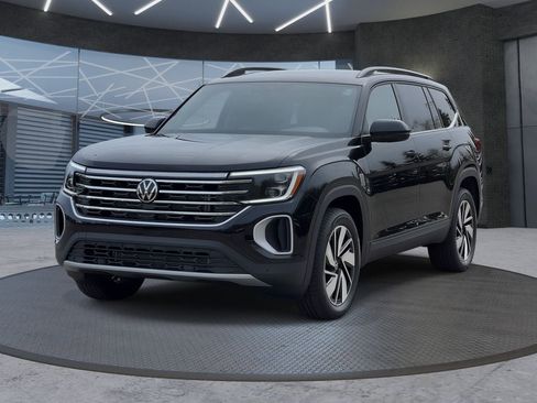 New 2026 Volkswagen Atlas SE AWD/4WD image 2