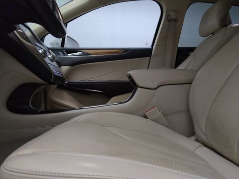 Used 2015 Lincoln MKC FWD w/ Equipment Group 102A Reserve image 17