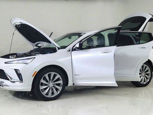 Used 2024 Buick Envista Avenir image 10